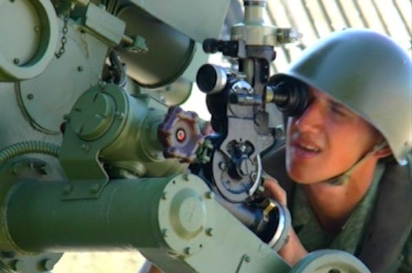 Servicemen in Volgograd master new Tornado-G multiple missile launcher   - Sputnik International