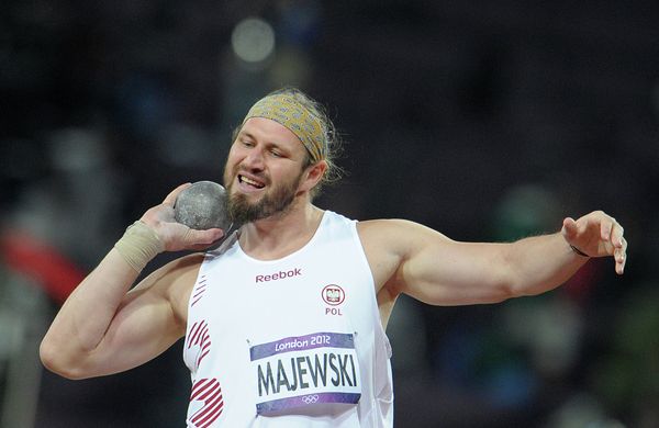 Poland's Tomasz Majewski retained his Olympic shot put title on Friday, snatching gold by just three centimeters with a throw of 21.89 meters. - Sputnik International