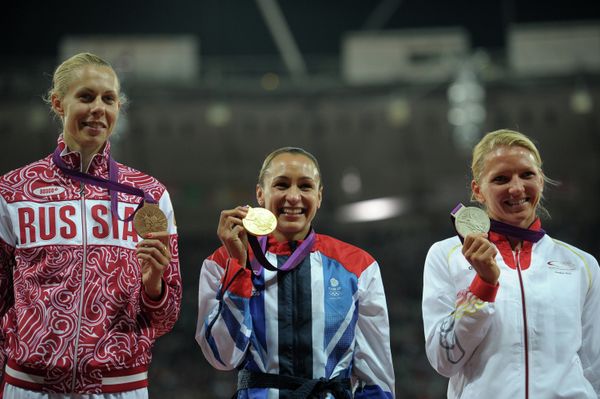 Tatyana Chernova, Jessica Ennis and Lilli Schwarzkopf  - Sputnik International