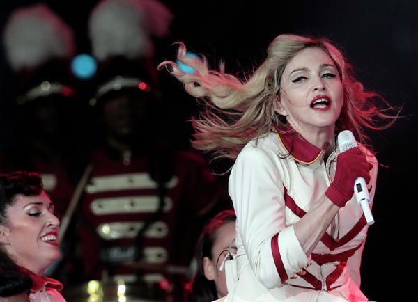 A city councilor in St. Petersburg has accused U.S. pop star Madonna of violating a controversial local law banning homosexual propaganda A city councilor in St. Petersburg has accused U.S. pop star Madonna of violating a controversial local law banning homosexual propaganda - Sputnik International