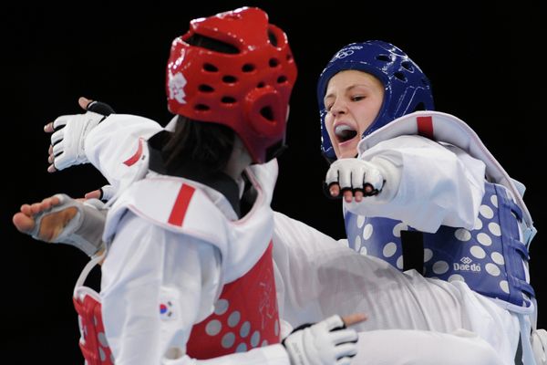 Anastasia Baryshnikova (blue) - Sputnik International