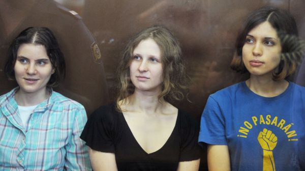 Pussy Riot Members Get Two Years in Jail - Sputnik International