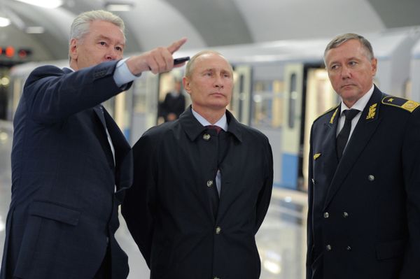 Putin Unveils New Moscow Subway Station - Sputnik International