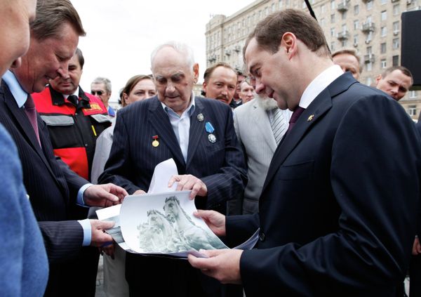 Medvedev Opens Triumphal Arch and 1812 Patriotic War Museum Medvedev Opens Triumphal Arch and 1812 Patriotic War Museum - Sputnik International