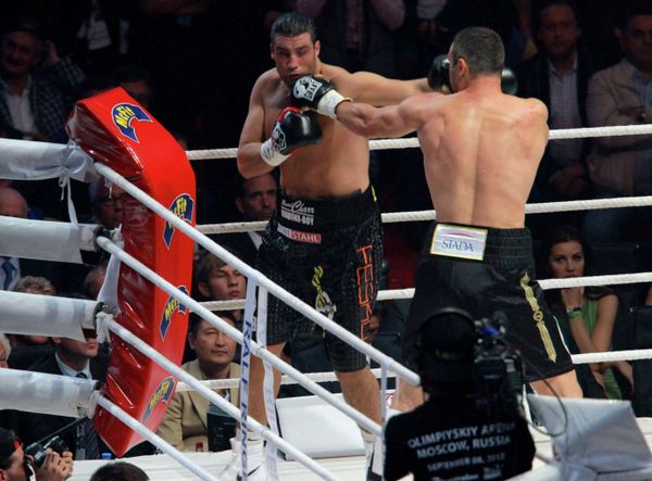 Klitschko Stops Charr to Retain WBC Title Klitschko Stops Charr to Retain WBC Title - Sputnik International