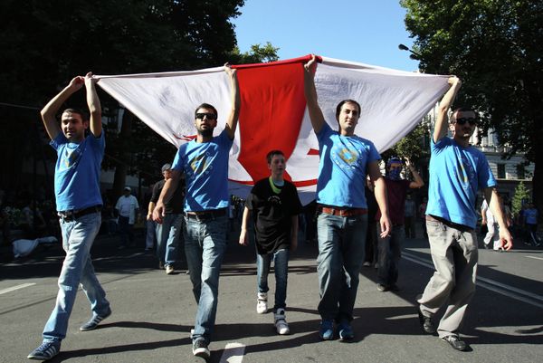 Georgia Opposition Holds Mass Rally Ahead of Crucial Polls - Sputnik International