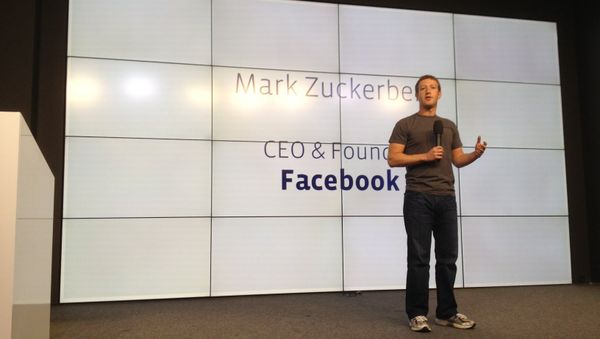The CEO of Facebook, Mark Zuckerberg, during a session regarding Facebook new features. - Sputnik International