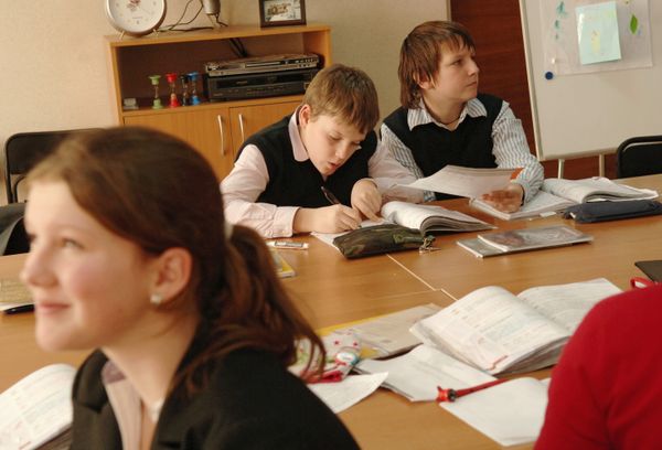 Russian Deputy Calls for Creationism to be Taught in School Russian Deputy Calls for Creationism to be Taught in School - Sputnik International