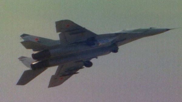 A Bird-Like Aircraft: Archive Footage of the First Mig-29 Flight - Sputnik International