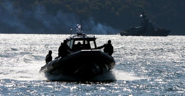 Pacific Fleet’s Combat Swimmers Practice Countersabotage Measures - Sputnik International