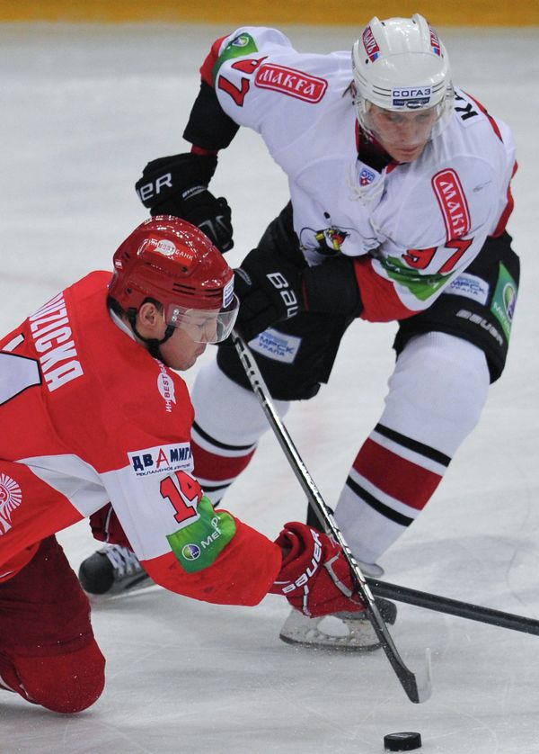 KHL: Traktor Accelerates to Beat Spartak       - Sputnik International