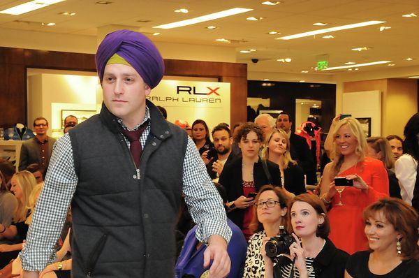 The hottest “nerds” in the Washington area put their calculators away to strut their stuff on the catwalk as models in Microsoft’s third annual “Geek 2 Chic” fashion show held at Bloomingdale’s - Sputnik International