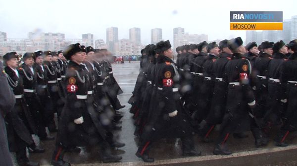Soldiers, Cadets Train for Parade Reenactment in Bad Weather - Sputnik International