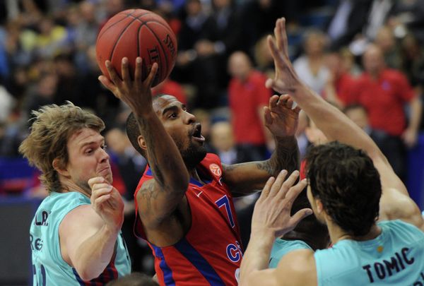 Euroleague: Barcelona Trounces CSKA         - Sputnik International