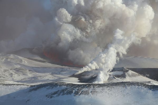 Volcanic Eruption on Kamchatka Peninsula Volcanic Eruption on Kamchatka Peninsula - Sputnik International