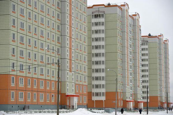 Russian Soldiers Spurn Housing Offers Russian Soldiers Spurn Housing Offers - Sputnik International