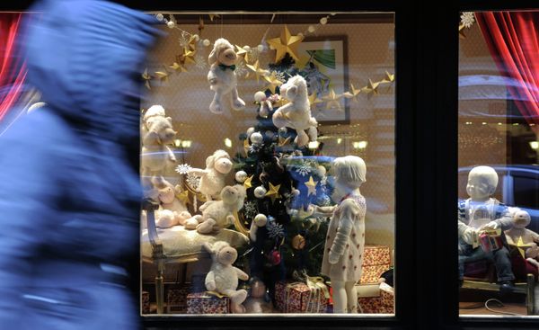 Moscow’s GUM Decked out for New Year’s - Sputnik International