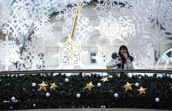 Moscow’s GUM Decked out for New Year’s - Sputnik International
