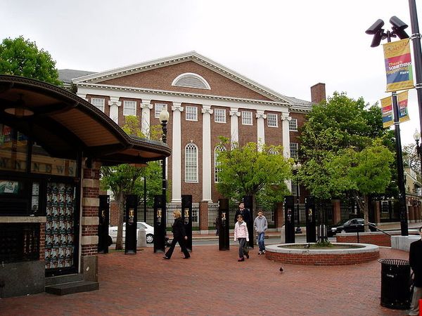 Harvard University - Sputnik International