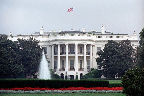 Snowden is wanted by the US for disclosing a secret surveillance program that allegedly targeted millions of Americans. - Sputnik International
