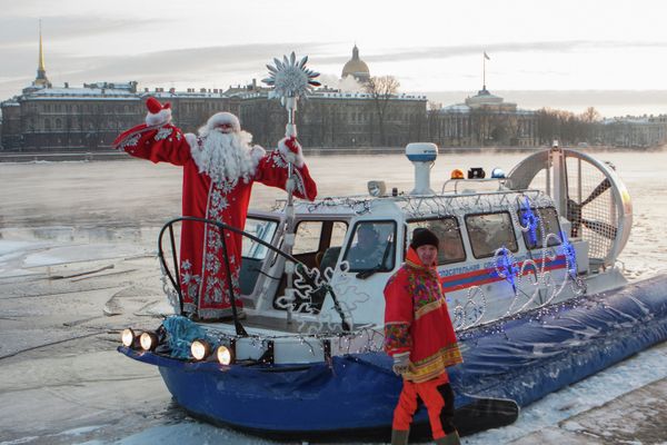 Father Frost Visits St. Petersburg - Sputnik International
