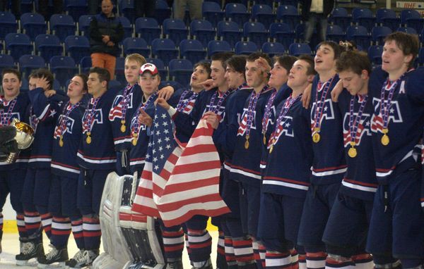 U.S. Thrashes Germany at Junior World Champs         - Sputnik International