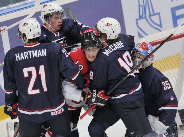 U.S. Thrash Canada to Reach World Juniors Final         - Sputnik International