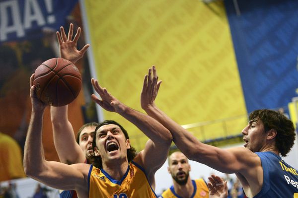Euroleague: Khimki Beats Barcelona in Top 16         - Sputnik International