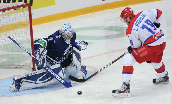 Igor Radulov Propels CSKA Past Minsk - Sputnik International