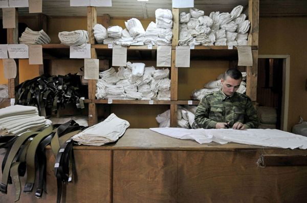 Russia Says Not Planning to Probe Soldiers’ Sex Lives - Sputnik International