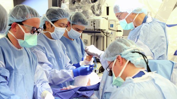 The surgery performed on Iraq War veteran Brendan Marrocco was the seventh double-arm transplant ever done in the United States. - Sputnik International