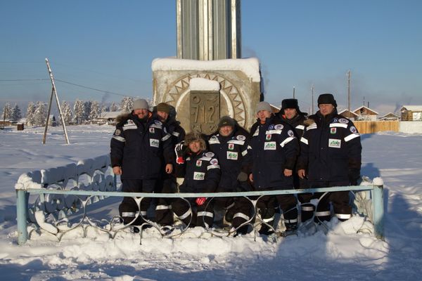 Russian Makes Record First Dive in 'Pole of Cold' Lake - Sputnik International