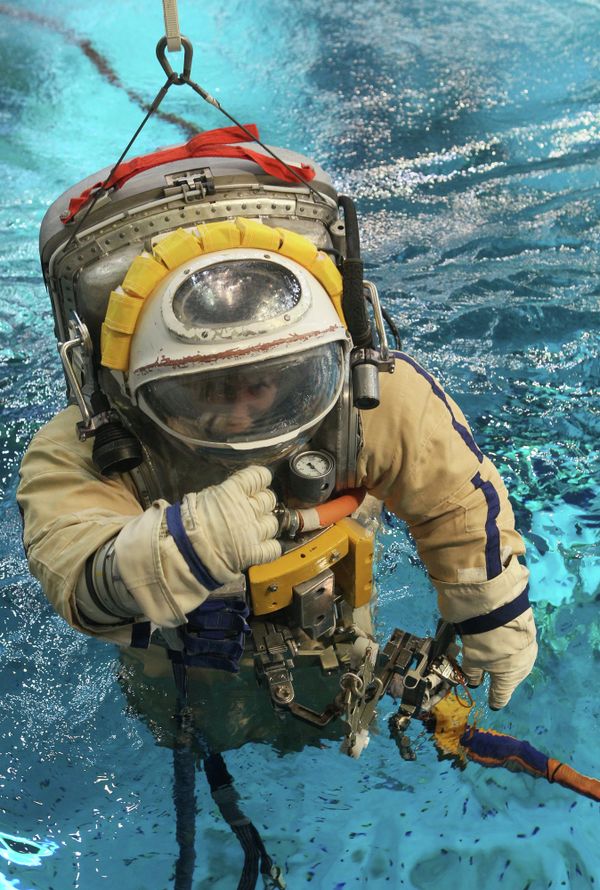 Astronauts Train at the Star City’s Hydro Laboratory - Sputnik International