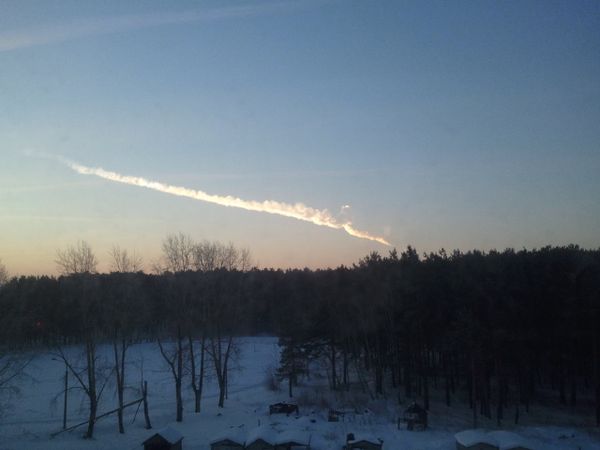 Hail of Meteorite Fragments Over Chelyabinsk - Sputnik International