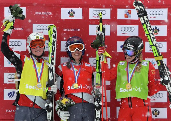 Marielle Thompson, Kelsey Serwa and Fanny Smith - Sputnik International