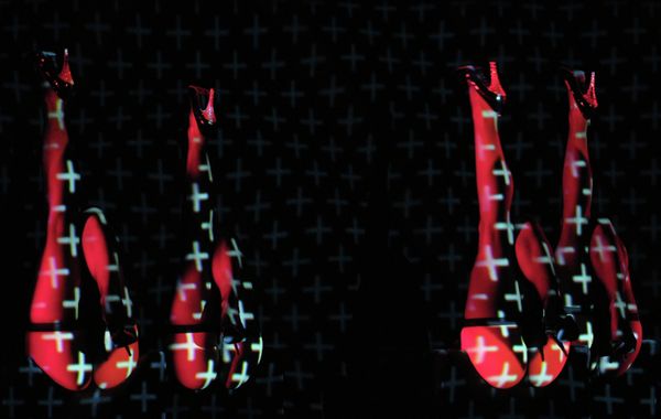The Magic of Bodies and Light: Crazy Horse Cabaret Show in Moscow - Sputnik International
