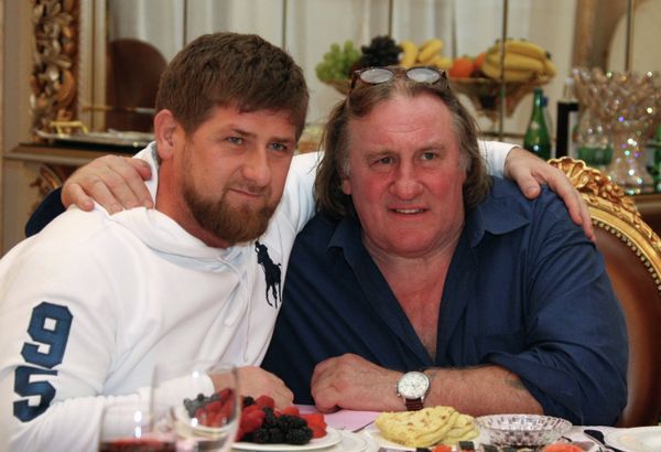 Chechnya's Kadyrov Greets Depardieu in Grozny Chechnya's Kadyrov Greets Depardieu in Grozny - Sputnik International