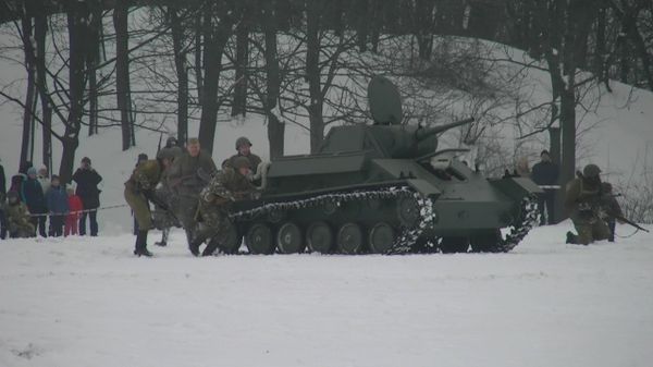 ‘Soviets’ Liberate Poznan in Reenactment of 1945 Battle - Sputnik International