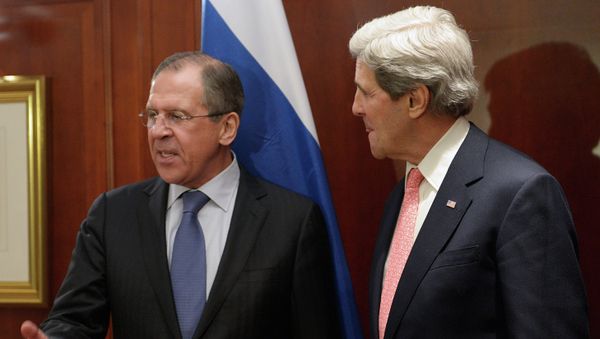 Russian Foreign Minister Sergei Lavrov and US Secretary of State John Kerry - Sputnik International