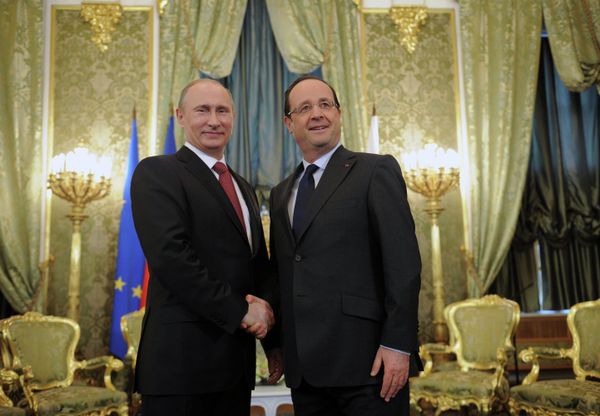 Vladimir Putin and Francois Hollande Vladimir Putin and Francois Hollande - Sputnik International