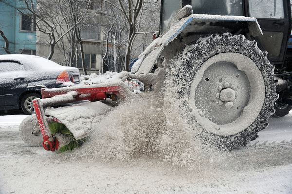 Moscow Hit by Snowstorm on the First Spring Day - Sputnik International