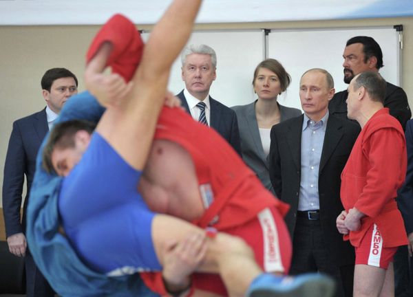 В.Путин посетил центр образования Самбо-70 - Sputnik International
