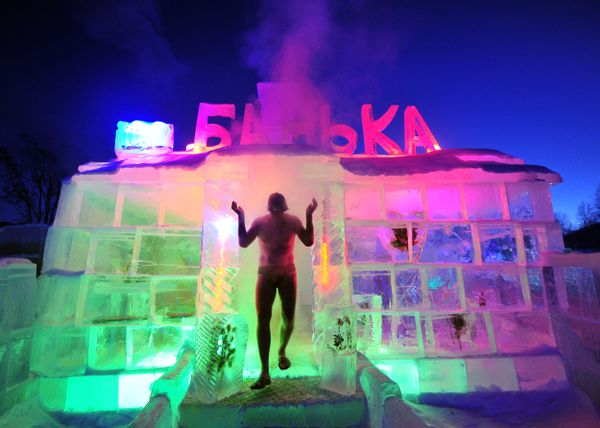 An Ice Sauna on the Shore of Lake Baikal - Sputnik International