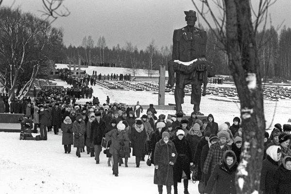 Khatyn: Symbol of National Memory Khatyn: Symbol of National Memory - Sputnik International