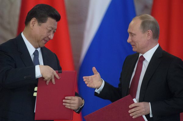 Xi Jinping and Vladimir Putin (archive) Xi Jinping and Vladimir Putin (archive) - Sputnik International