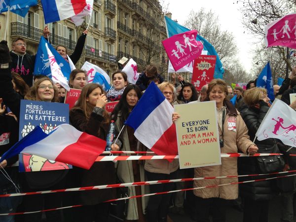 Crowds Protest Same-Sex Marriages in French Capital - Sputnik International