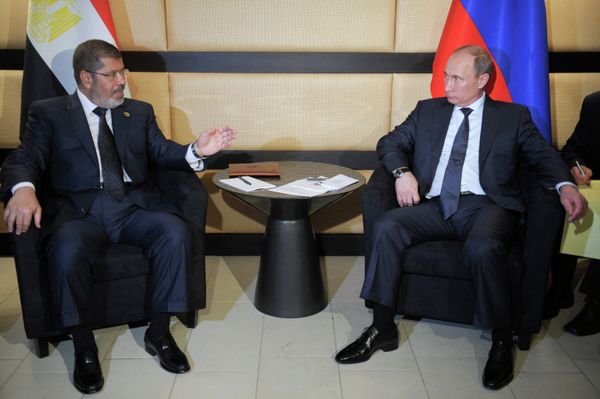 Egyptian leader Mohamed Morsi and Russian President Vladimir Putin - Sputnik International