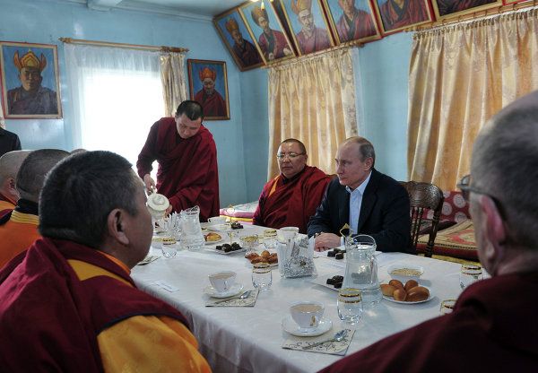 Vladimir Putin Visit Russia’s Main Buddhist Temple - Sputnik International