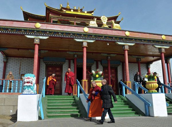 Vladimir Putin Visit Russia’s Main Buddhist Temple - Sputnik International