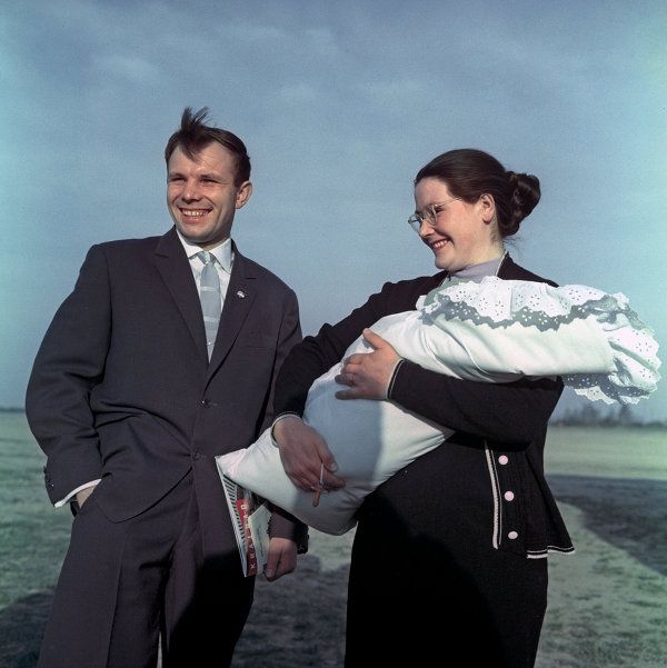 Yury Gagarin and His Family Yury Gagarin and His Family - Sputnik International